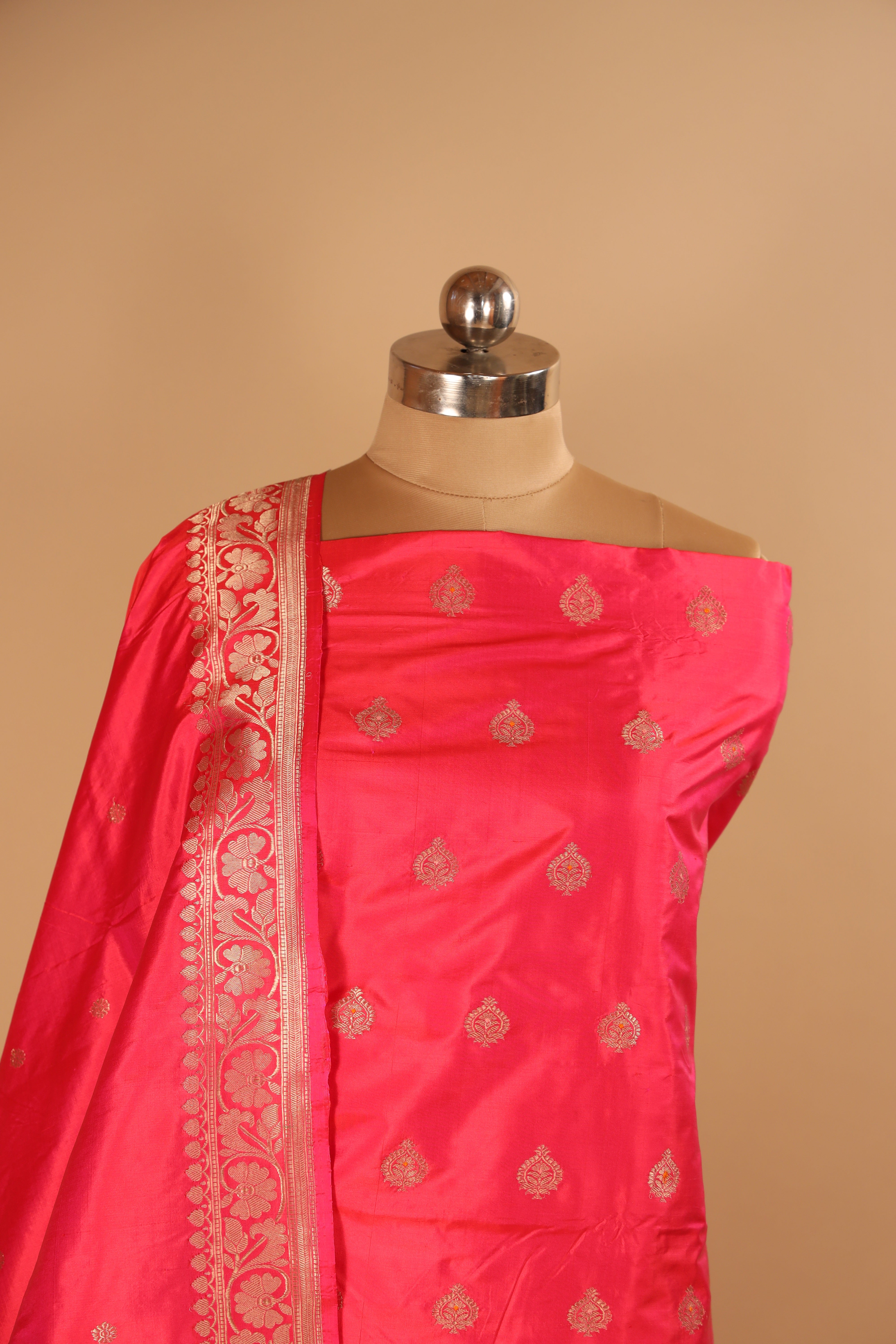 Hand Woven Pink Pure Silk Suit Dupatta